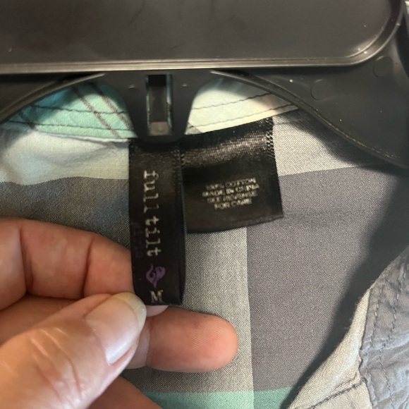 Full Tilt Green and Black Long Sleeve Button Down Shirt Size Medium - Picture 4 of 4